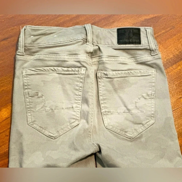 American Eagle Gray Printed Hi- Rise Jegging - Picture 5 of 9